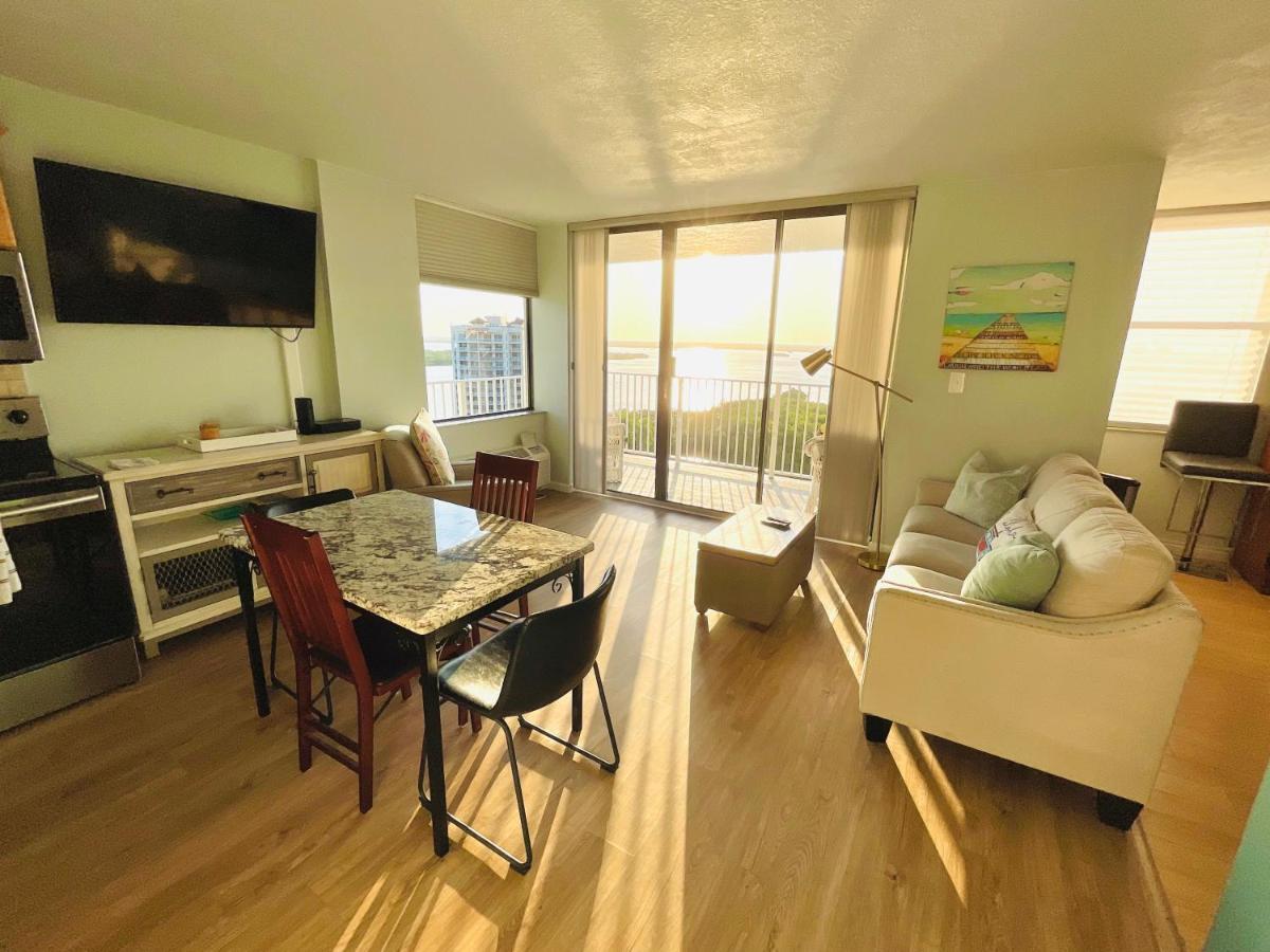 פורט מיירס ביץ' Penthouse 6 Panoramic Ocean Views Top Floor מראה חיצוני תמונה